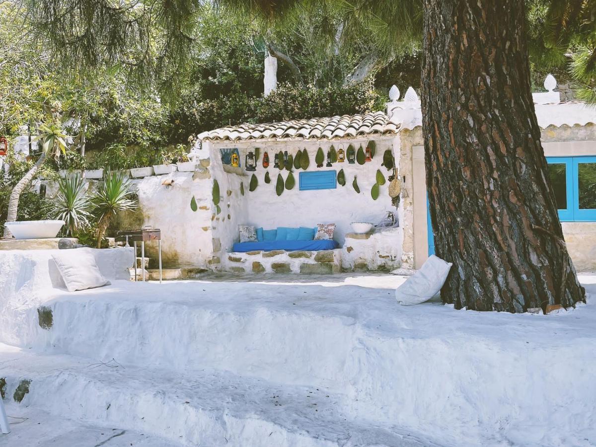 La Casa Del Nespolo Bed and Breakfast Capo dʼOrlando Eksteriør billede